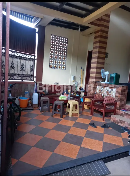 image  RUMAH 2 LANTAI CANTIK CIAMIK (8)