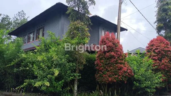 image RUMAH DI SETIABUDI REGENSI BANDUNG (2)