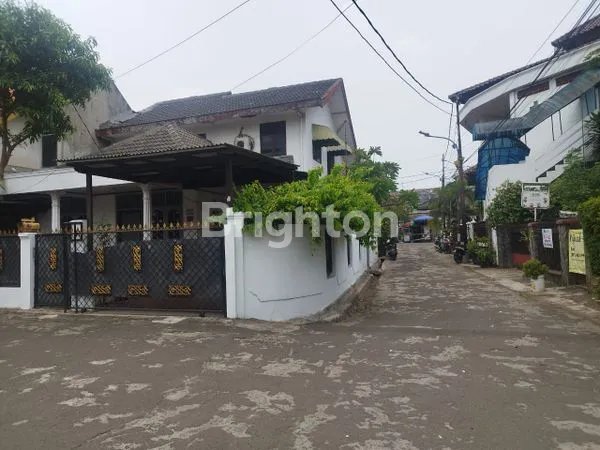 image RUMAH 2 LANTAI DI KRAMAT JATI JAKARTA TIMUR (2)