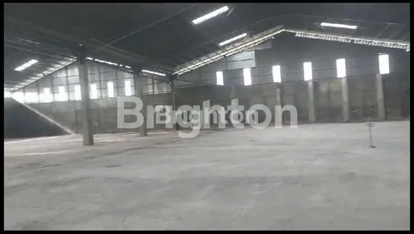 image GUDANG MANYAR GRESIK NOL JALAN RAYA ROOMO (1)