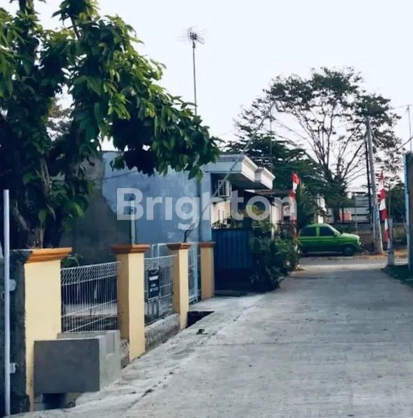 image RUMAH + KOST HALAMAN LUAS CUKUP UNTUK 3 MOBIL DI KARAWANG (5)