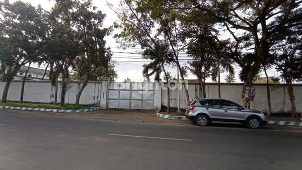 image TANAH BEKAS PABRIK BERAS CUKUP LUAS , PINGGIR JALAN ,STRATEGIS JL BRAWIJAYA MUNCAR BANYUWANGI (1)
