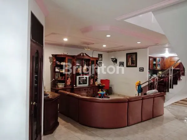 image RUMAH HOOK BAGUS DI KELAPA GADING JAKARTA UTARA (1)