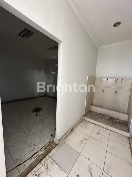 image RUKO DI SOLO SURAKARTA JALAN RAYA UTAMA YOS SUDARSO (5)