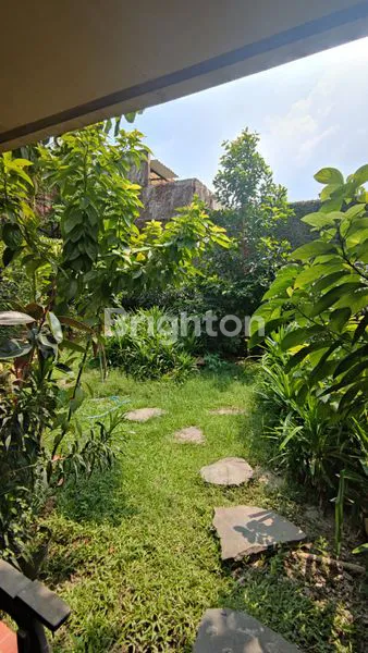 image DI SEWAKAN RUMAH USAHA 2 LANTAI RAYA MANYAR KERTOARJO (3)