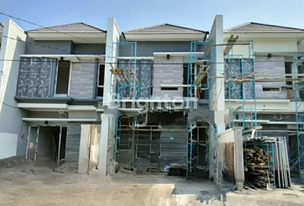 image RUMAH SUPER MEWAH TENGAH KOTA SURABAYA (1)