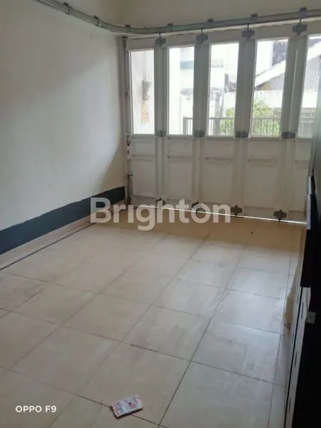 image RUMAH DI TANJUNG DUREN JAKARTA BARAT  (2)