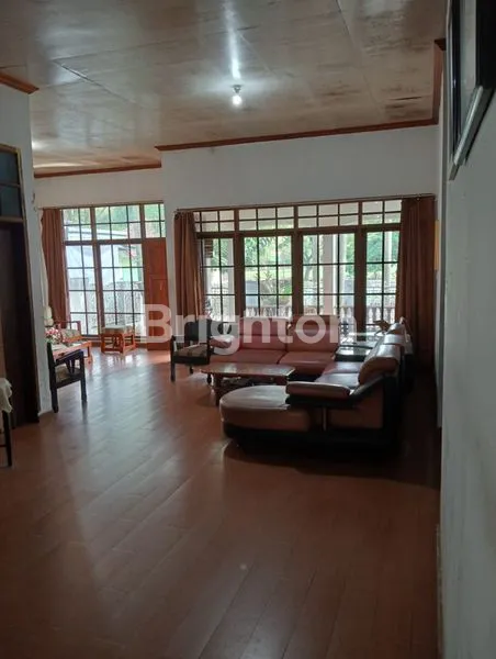 image RUMAH DI LINGKUNGAN YANG AMAN DEKAT DENGAN KOTA BARU PARAHYANGAN (1)