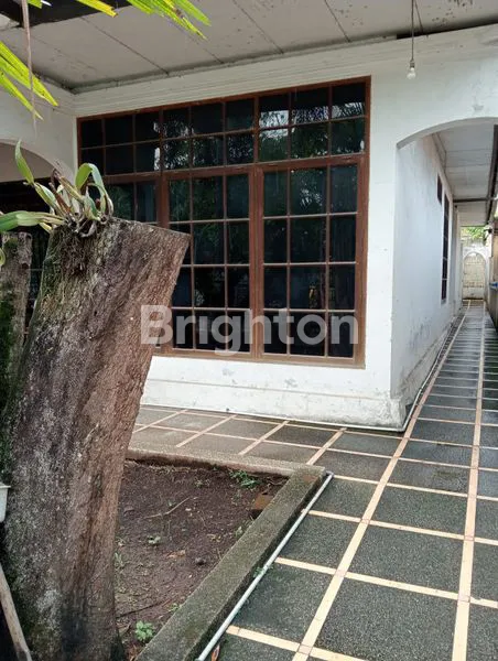 image RUMAH DI LINGKUNGAN YANG AMAN DEKAT DENGAN KOTA BARU PARAHYANGAN (8)