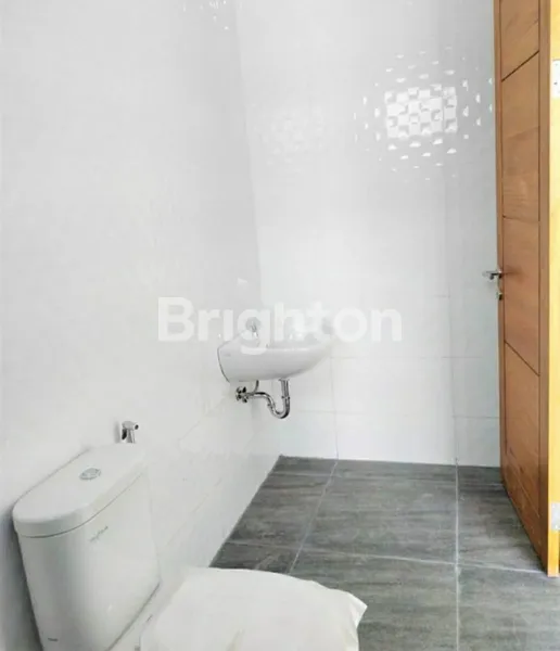 image RUMAH TENGAH KOTA SURABAYA KLAMPIS SEMOLO  (3)