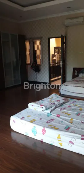 image RUMAH SIAP HUNI 2 LANTAI SLIPI JL. ANGGREK, JAKARTA BARAT (7)