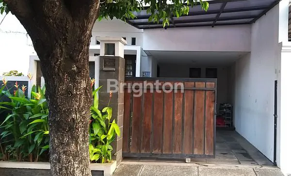 image RUMAH SIAP HUNI 2 LANTAI SLIPI JL. ANGGREK, JAKARTA BARAT (8)