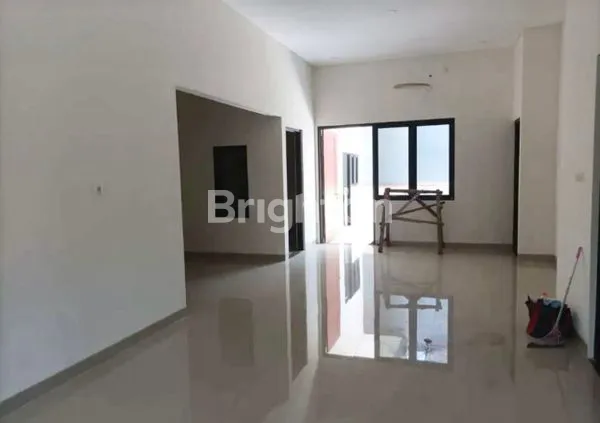 image MANYAR TOMPOTIKA (3)