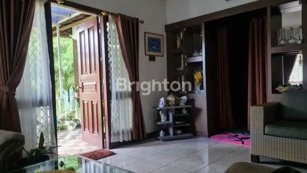 image RUMAH 2 LANTAI SEMIFURNISH SUASANA NYAMAN KOTA BARU PARAHYANGAN (2)