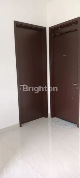 image THE MOZIA - RUMAH SIAP HUNI KONDISI SANGAT TERAWAT - FULL FURNISH -  AC 7 UNIT - WATER HEATER 2 - TEMPAT TIDUR 6 - SOFA 1 SET KONDISI TERAWAT - HARGA 5,3M/NEGO (2)