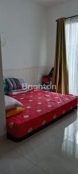 image THE MOZIA - RUMAH SIAP HUNI KONDISI SANGAT TERAWAT - FULL FURNISH -  AC 7 UNIT - WATER HEATER 2 - TEMPAT TIDUR 6 - SOFA 1 SET KONDISI TERAWAT - HARGA 5,3M/NEGO (5)