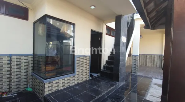 image RUMAH 2 LANTAI TERAWAT DAN SIAP HUNI DI JIMBARAN, BALI  (5)
