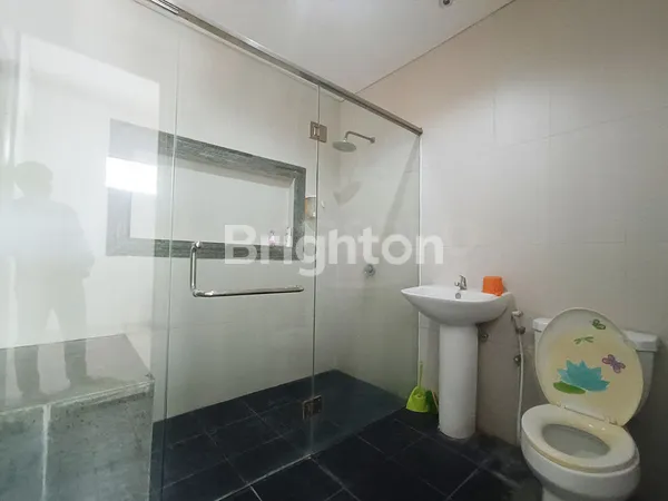 image RUNGKUT ASRI JARANG ADA, MINIMALIS BAGUS, TERAWAT (6)