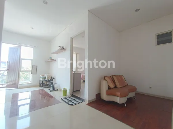 image RUNGKUT ASRI JARANG ADA, MINIMALIS BAGUS, TERAWAT (7)