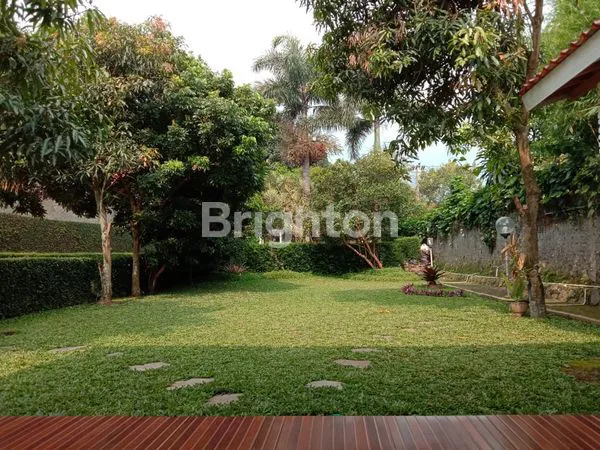 image RUMAH CANTIK DAN ASRI DENGAN HALAMAN YANG LUAS DI CIMAHI UTARA  (1)