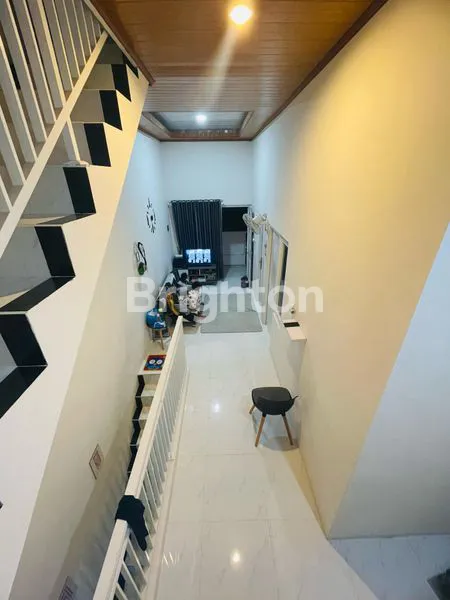 image RUMAH 3 LANTAI GRESS SPACE BAGUSS GUNUNG ANYAR SURABAYA (4)