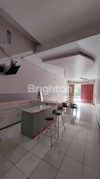 image DIJUAL/DISEWAKAN RUKO EX SALON/KLINIK KECANTIKAN BESERTA SEBAGIAN PERLENGKAPAN (8)