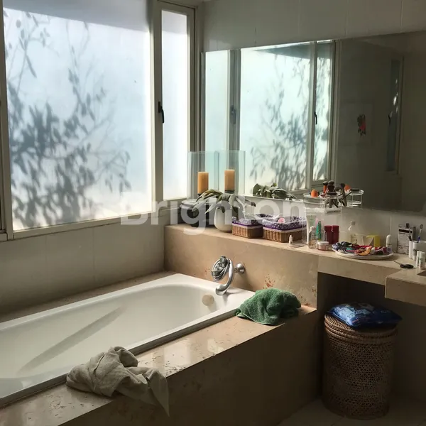 image FURNISHED MEWAH.DKT DIAN ISTANA TAMAN KEDATON,DIAN ISTANA TAMAN RATU,DIAN ISTANA TAMAN MAHKOTA,DIAN ISTANA PARK AVENUE LA FLEUR,MOCA VRBANA,BUKIT DARMO GOLF,VILLA BUKIT REGENCY VBR,WISATA BUKTI MAS,ROYAL RESIDENCE (7)