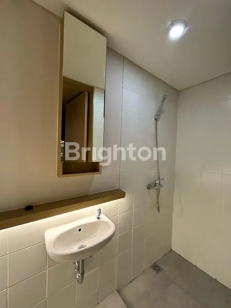 image RUMAH STRATEGIS SIAP HUNI DI BSD (3)