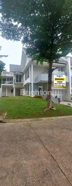 image RUMAH MEWAH DI HOOK 2 LANTAI CLUSTER HILLTOP SENTUL CITY (2)