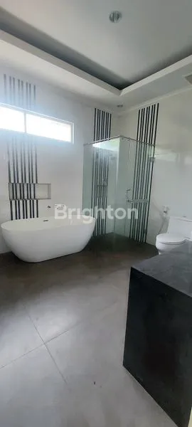 image RUMAH MEWAH DI HOOK 2 LANTAI CLUSTER HILLTOP SENTUL CITY (8)