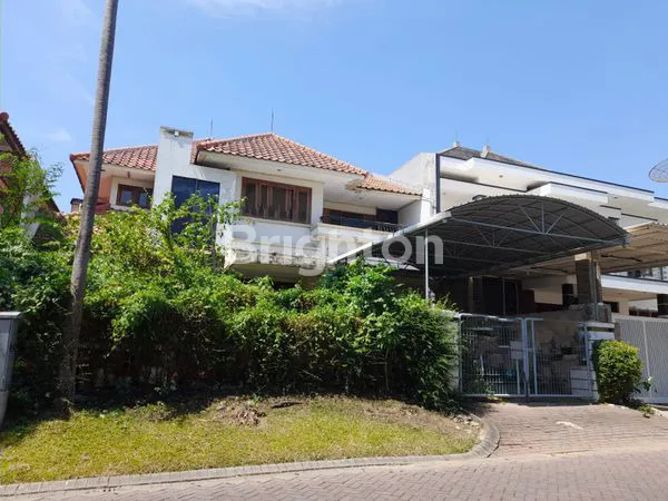 image RUMAH HITUNG TANAH, GRAHA FAMILI, SURABAYA (1)