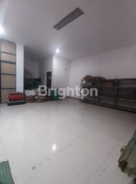 image RUKO DUA GANDENG 4 LANTAI PINGGIR JALAN RAYA BOULEVARD KELAPA GADING (6)