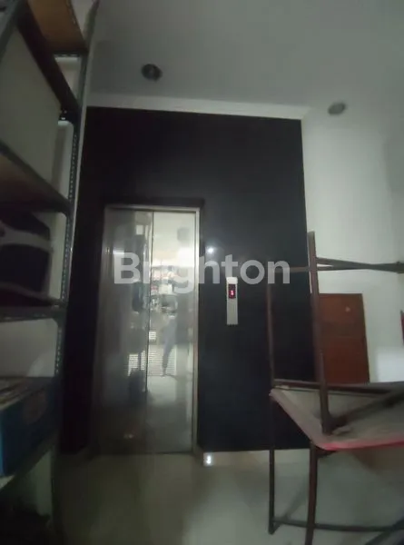 image RUKO DUA GANDENG 4 LANTAI PINGGIR JALAN RAYA BOULEVARD KELAPA GADING (4)