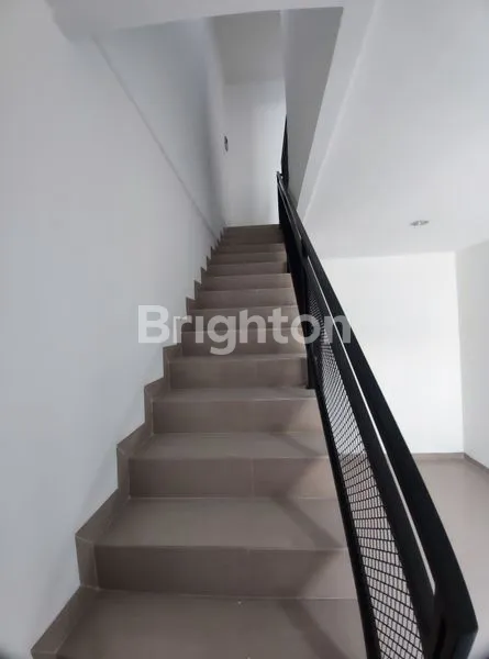 image RUMAH DI PERUMAHAN MINI CLUSTER THE ASHFORD AT PURI JAKARTA BARAT (6)