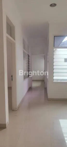 image TURUN  28.5 M --> 27.5 M RUMAH 2 LANTAI DI DAERAH KOMERSIAL STRATEGIS TANAH ABANG (3)