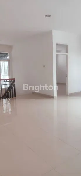 image TURUN  28.5 M --> 27.5 M RUMAH 2 LANTAI DI DAERAH KOMERSIAL STRATEGIS TANAH ABANG (5)