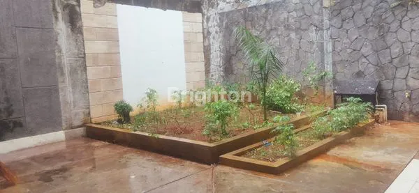 image TURUN  28.5 M --> 27.5 M RUMAH 2 LANTAI DI DAERAH KOMERSIAL STRATEGIS TANAH ABANG (8)