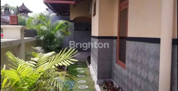 image 2 RUMAH JADI SATU, 8KT, LOKASI SANGAT STRATEGIS DI PADANG SAMBIAN, DENPASAR  (8)