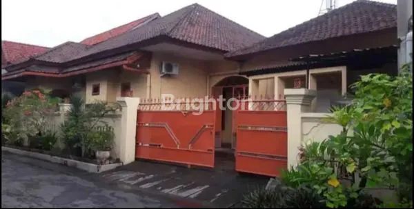 image 2 RUMAH JADI SATU, 8KT, LOKASI SANGAT STRATEGIS DI PADANG SAMBIAN, DENPASAR  (1)