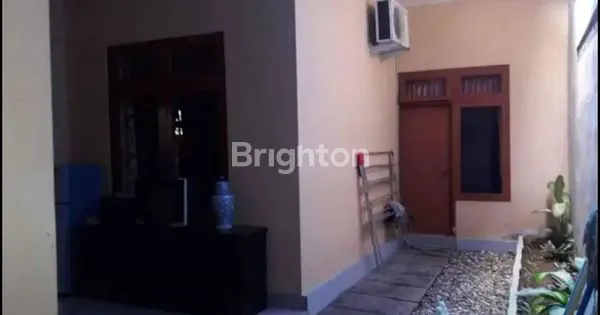 image 2 RUMAH JADI SATU, 8KT, LOKASI SANGAT STRATEGIS DI PADANG SAMBIAN, DENPASAR  (3)