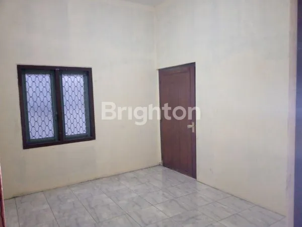 image RUMAH HANYA SELANGKAH DARI JL RAYA SEMARANG-TUGU , SEMARANG BARAT (8)