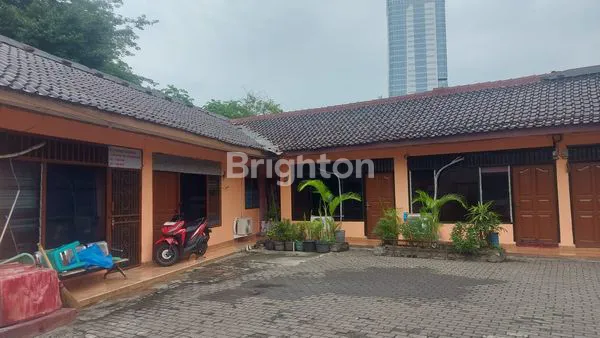 image RUMAH 2 LANTAI COCOK UNTUK USAHA RAWAMANGUN JAKARTA TIMUR (1)