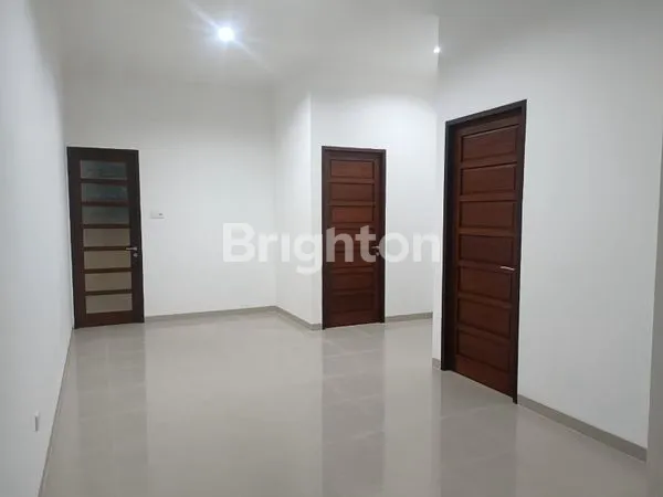 image RUMAH CANTIK DI PUSAT KOTA (3)