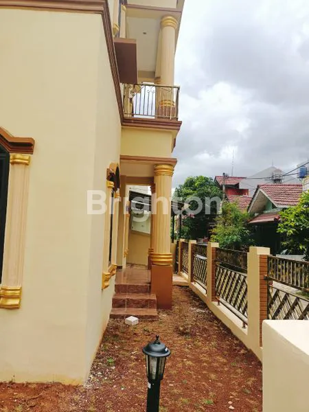 image RUMAH MEWAHGALAXY - PEKAYON BEKASI (8)