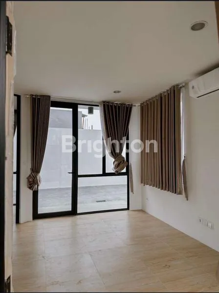 image RUMAH BARU BELUM PERNAH DIHUNI UNFURNISHED DI CENDANA PARK KARAWACI TANGERANG (2)