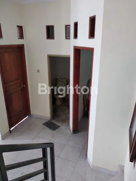 image JUAL RUMAH 2 LANTAI DI SIGURA-GURA DEKAT KAMPUS KOTA MALANG (2)