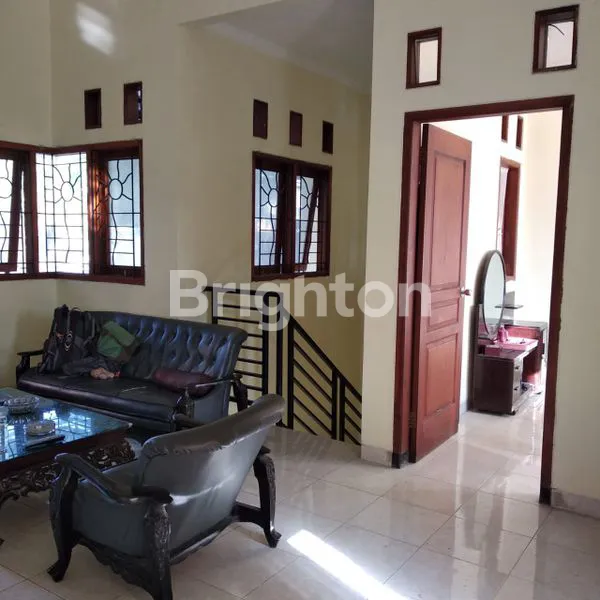 image JUAL RUMAH 2 LANTAI DI SIGURA-GURA DEKAT KAMPUS KOTA MALANG (8)