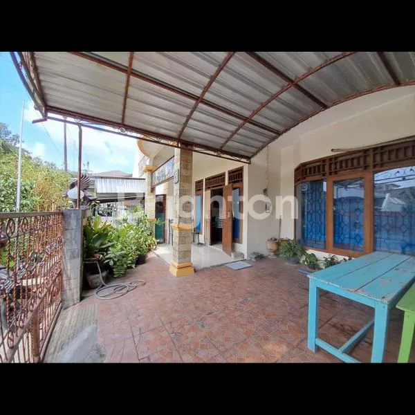 image RUMAH SIAP PAKAI! 2 LANTAI, ROW JALAN 3 MOBIL PAPASAN!! ESTETIK BUDAYA JAWA! SANGAT TERAWAT SERTA NUANSA KLASIK JAWA! ISTIMEWA (6)