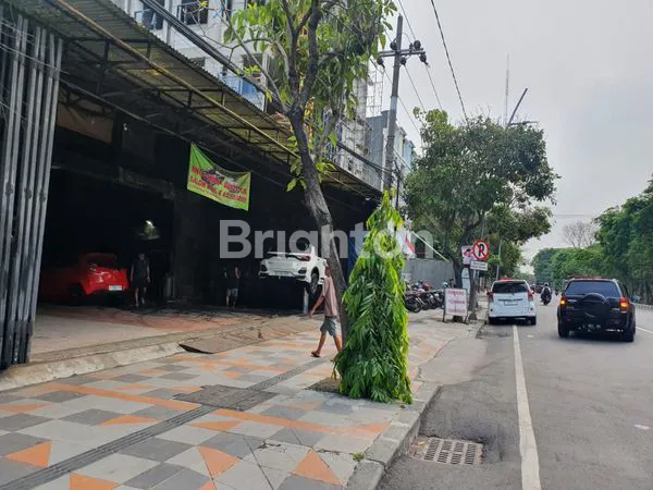image BANGUNAN USAHA BENGKEL PERAK TIMUR PABEAN LOKASI BAGUS (7)