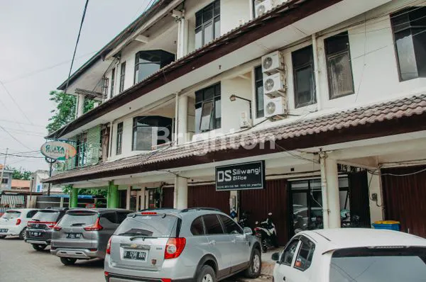 image RUKO 2 LANTAI DISEWAKAN DI JENDERAL SUDIRMAN. SIAP DIPAKAI, LOKASI STRATEGIS (3)